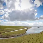 In Texel Near The Dyke Oost (Texel)