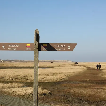 In Texel Near The Dyke Apartament