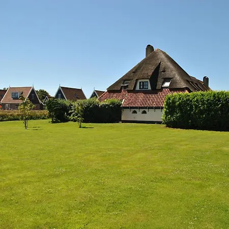 Daire In Texel Near The Dyke *